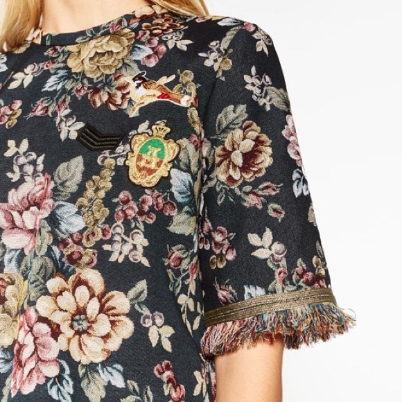 Zara jacquard top with beautiful floral tapestry - Picture 3 of 3